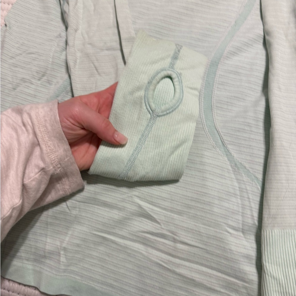 Lululemon Light Green Long Sleeve Top swiftly - Picture 2 of 6